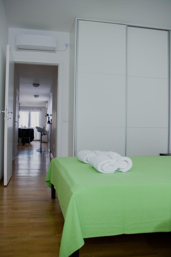 Botanical Garden Apartments Belgrado Esterno foto